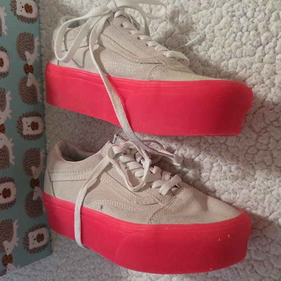 VANS OFF THE WALL SNEAKERS - Picture 3 of 7